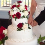 Cutting the wedding cake